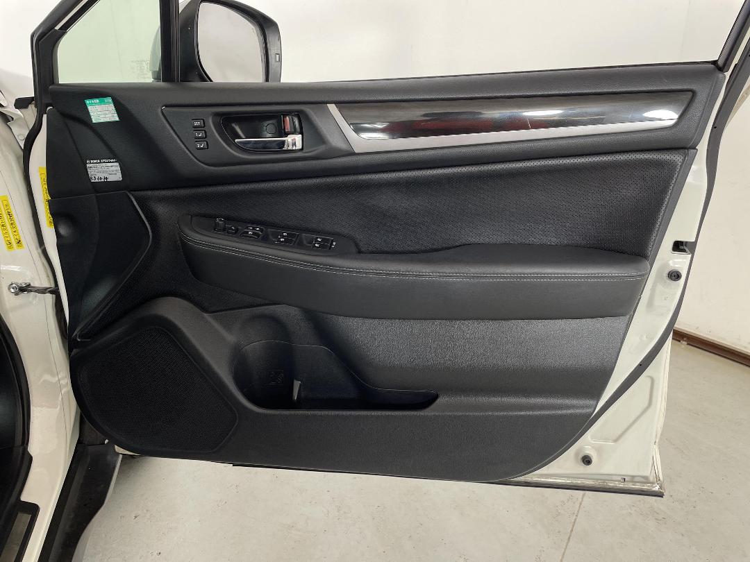 Photo '15' of Subaru Outback Photo '15' of Subaru Outback