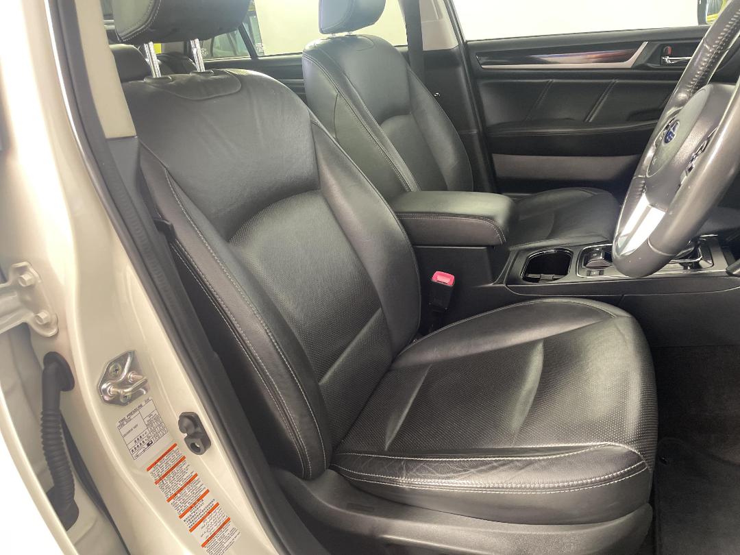 Photo '16' of Subaru Outback Photo '16' of Subaru Outback