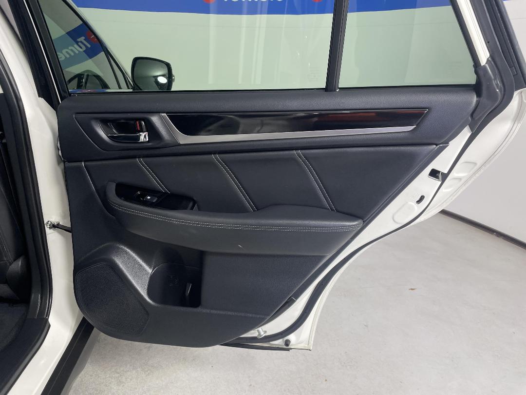 Photo '19' of Subaru Outback Photo '19' of Subaru Outback