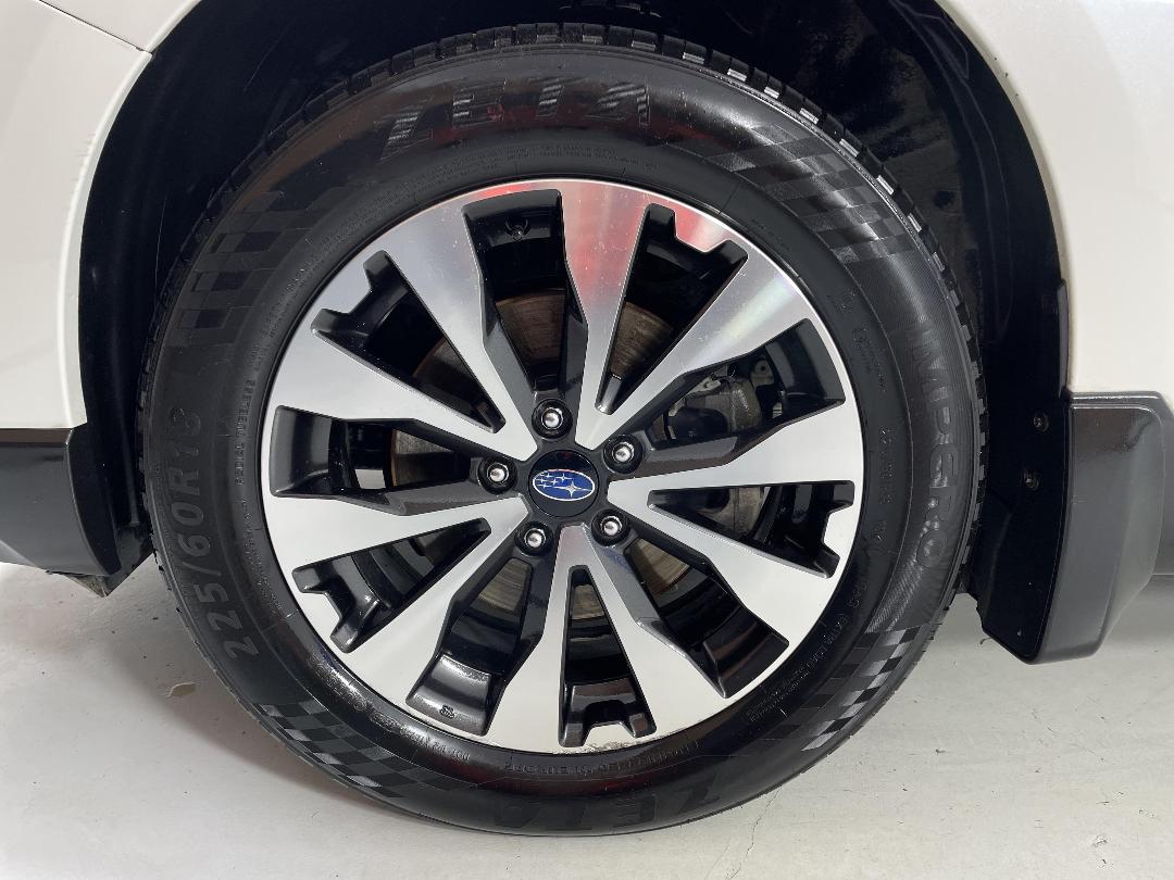 Photo '10' of Subaru Outback