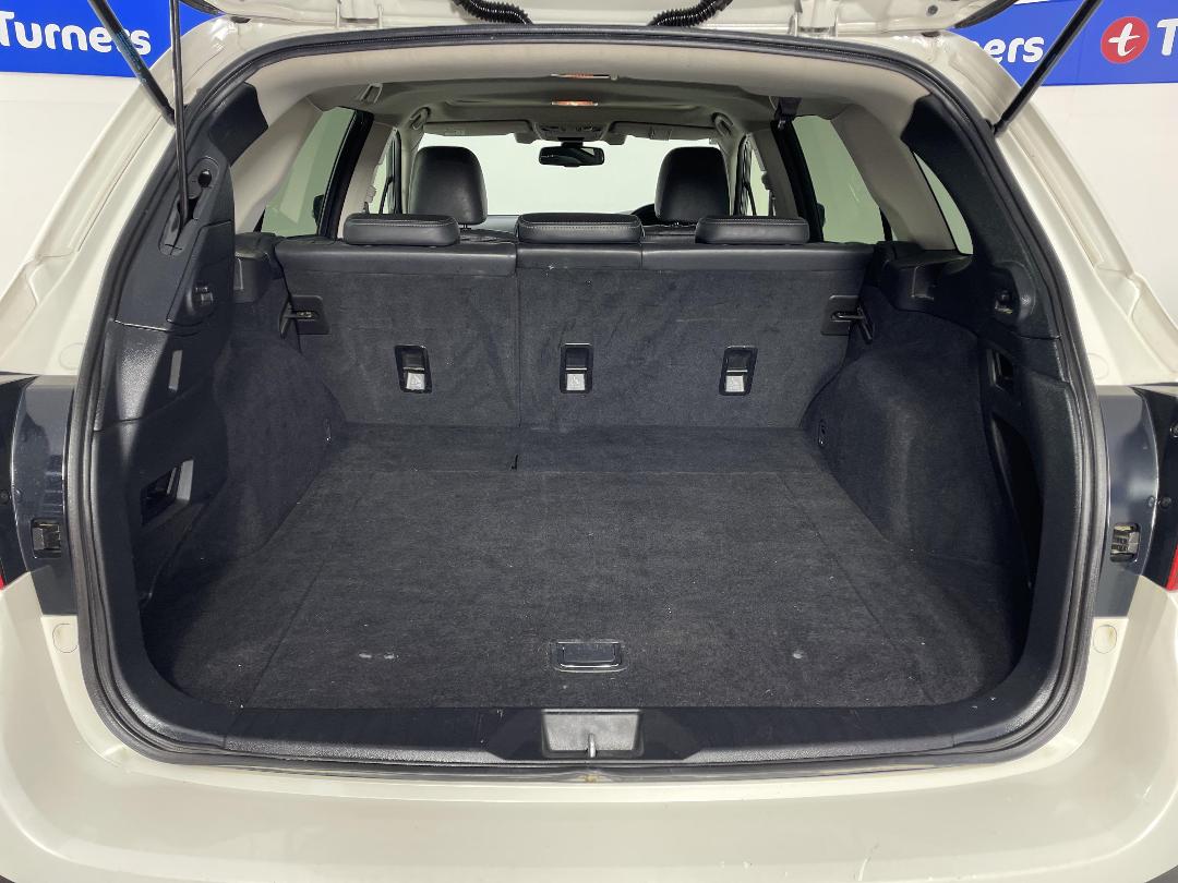 Photo '14' of Subaru Outback