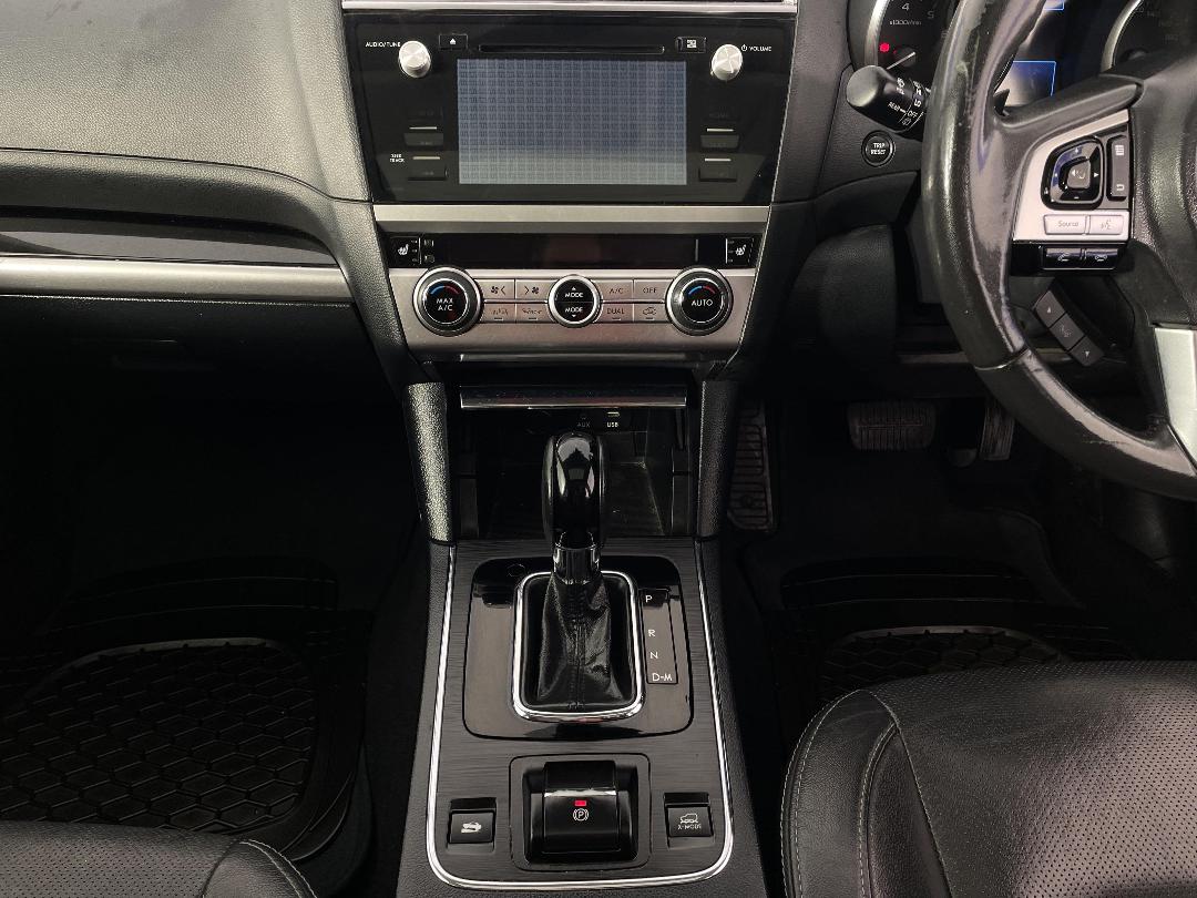 Photo '18' of Subaru Outback