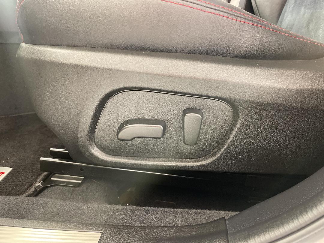 Photo '28' of Subaru WRX