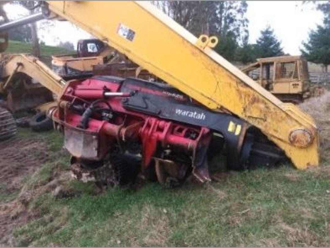 Used Sumitomo & Waratah SH3705TLFS & HTH626 2016 Turners Trucks