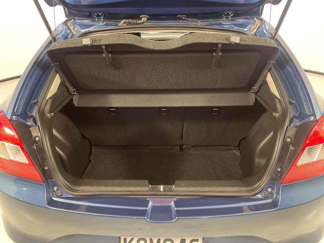 Photo '14' of Suzuki Baleno Photo '14' of Suzuki Baleno