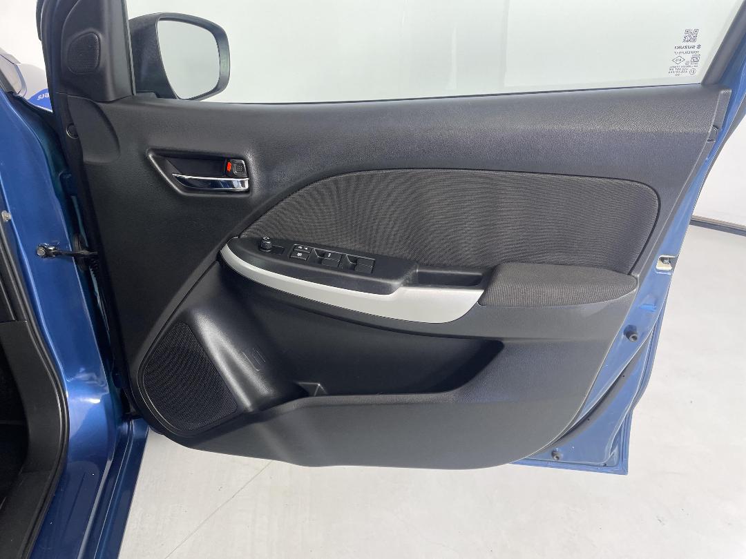 Photo '15' of Suzuki Baleno Photo '15' of Suzuki Baleno