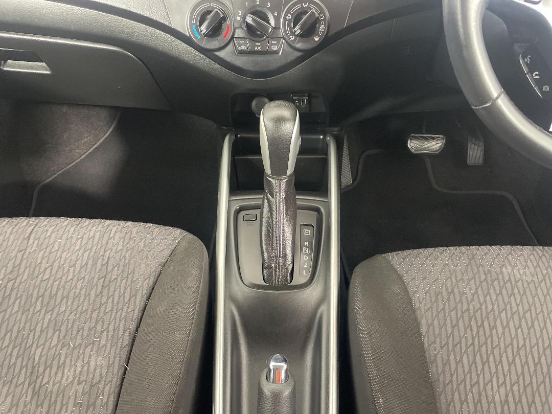 Photo '18' of Suzuki Baleno Photo '18' of Suzuki Baleno