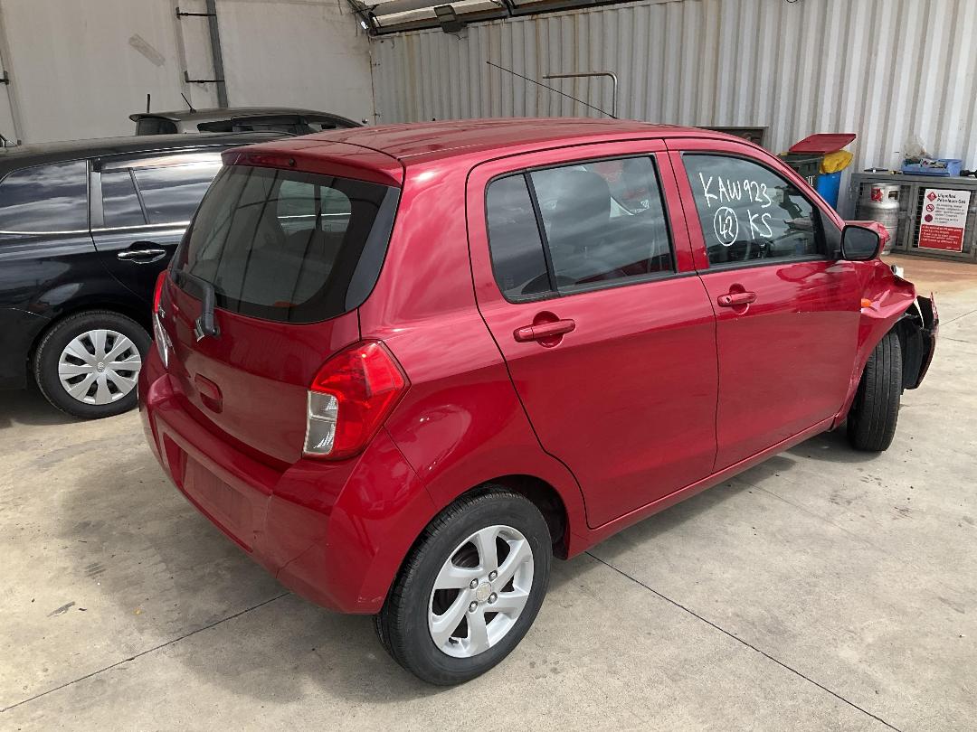 Photo '5' of Suzuki Celerio GLX Photo '5' of Suzuki Celerio GLX