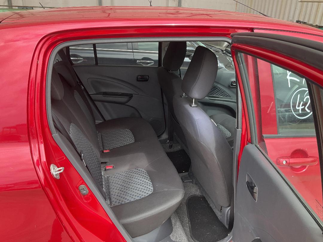 Photo '10' of Suzuki Celerio GLX Photo '10' of Suzuki Celerio GLX