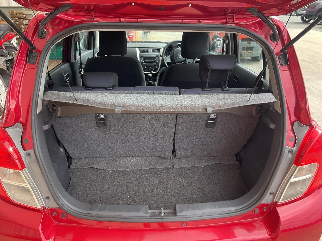 Photo '11' of Suzuki Celerio GLX Photo '11' of Suzuki Celerio GLX