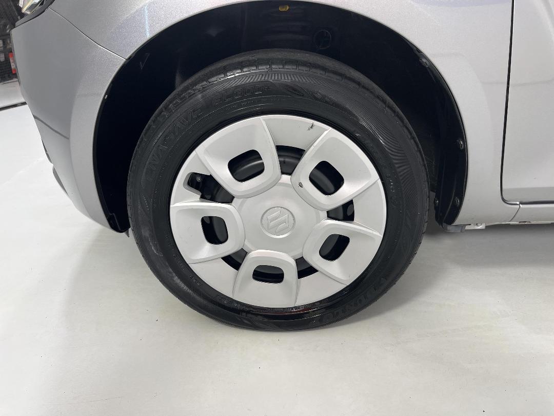 Photo '10' of Suzuki Ignis Photo '10' of Suzuki Ignis