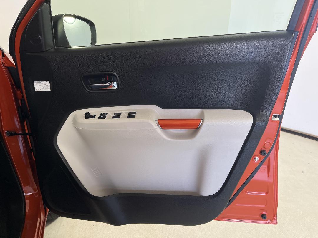 Photo '15' of Suzuki Ignis Photo '15' of Suzuki Ignis