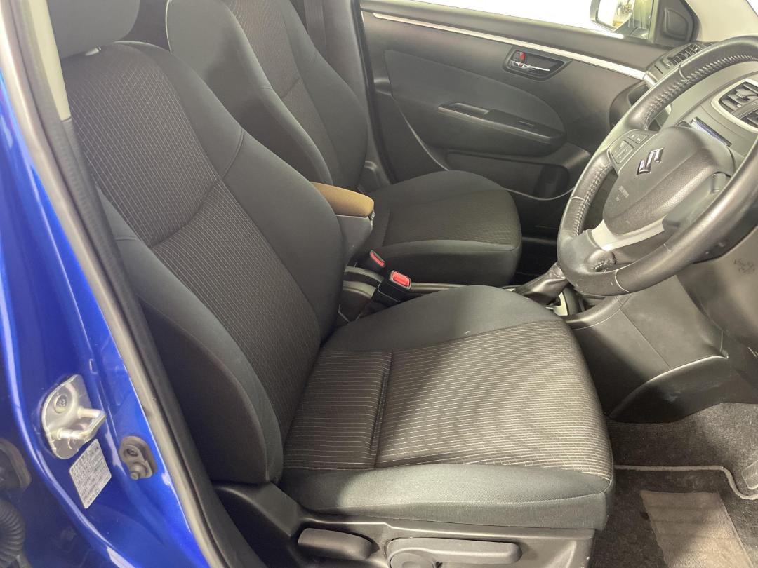 Photo '14' of Suzuki Swift Photo '14' of Suzuki Swift