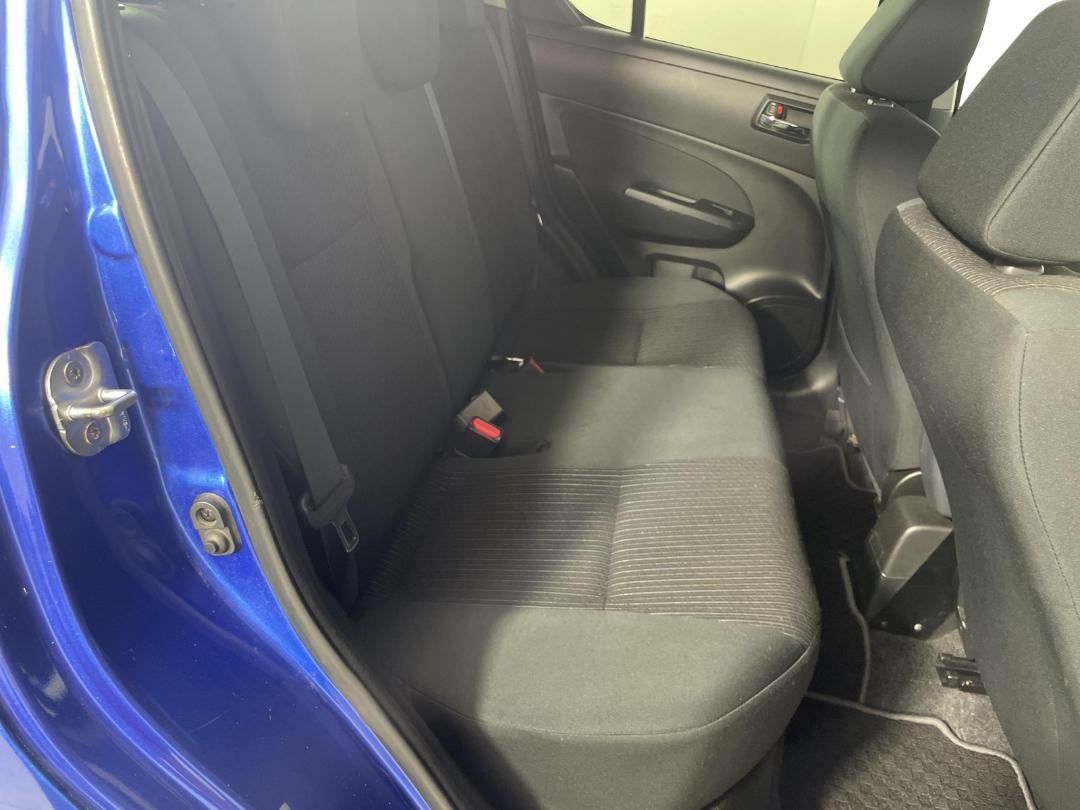 Photo '18' of Suzuki Swift Photo '18' of Suzuki Swift