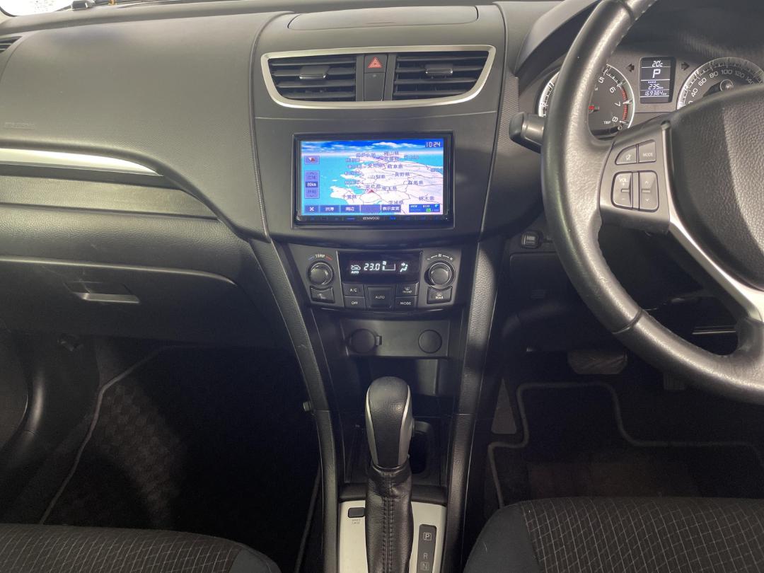 Photo '20' of Suzuki Swift Photo '20' of Suzuki Swift