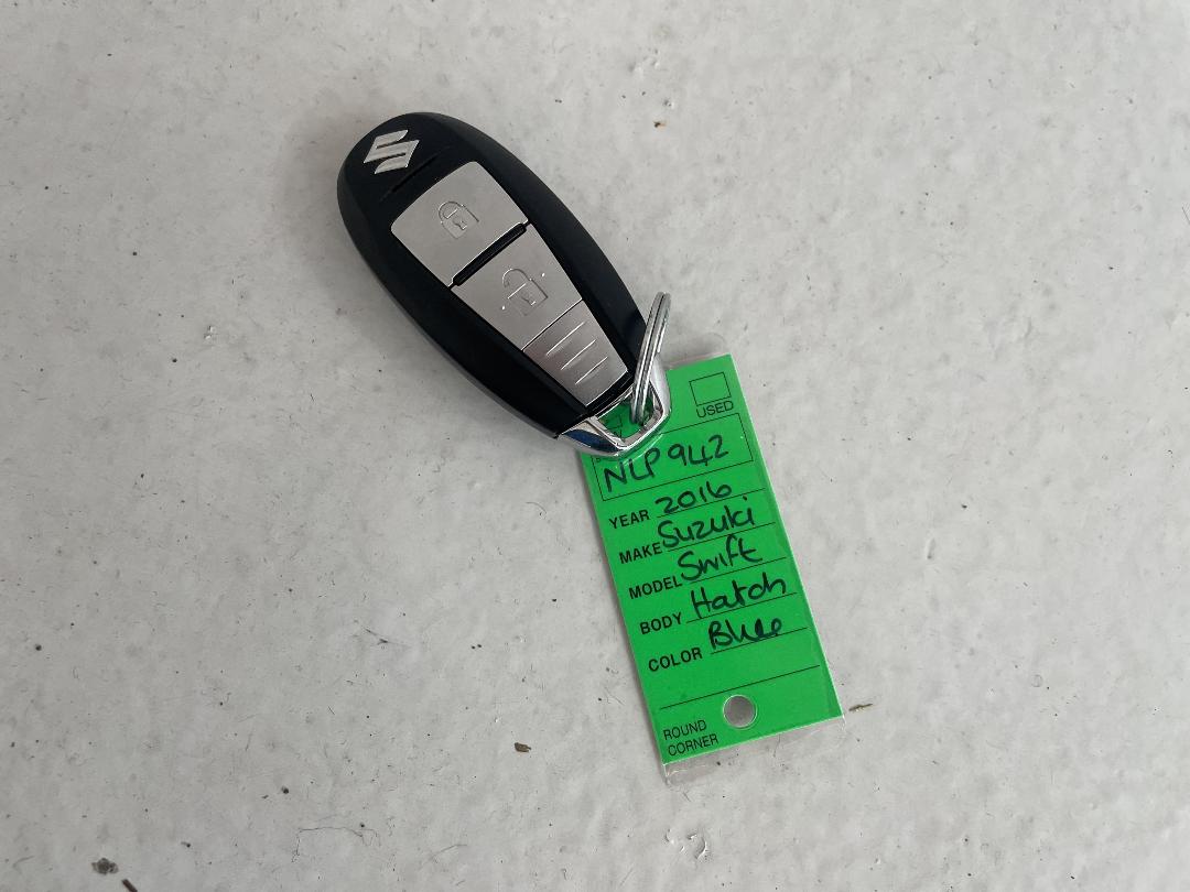 Photo '15' of Suzuki Swift Photo '15' of Suzuki Swift