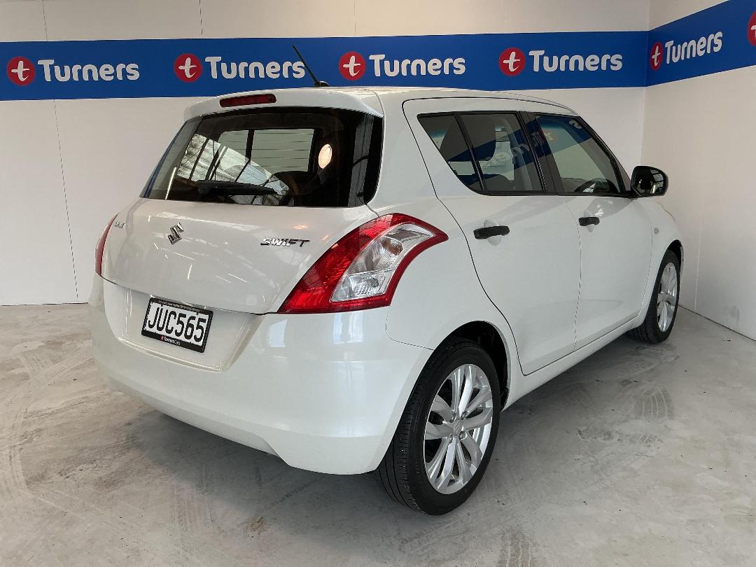 Photo '7' of Suzuki Swift