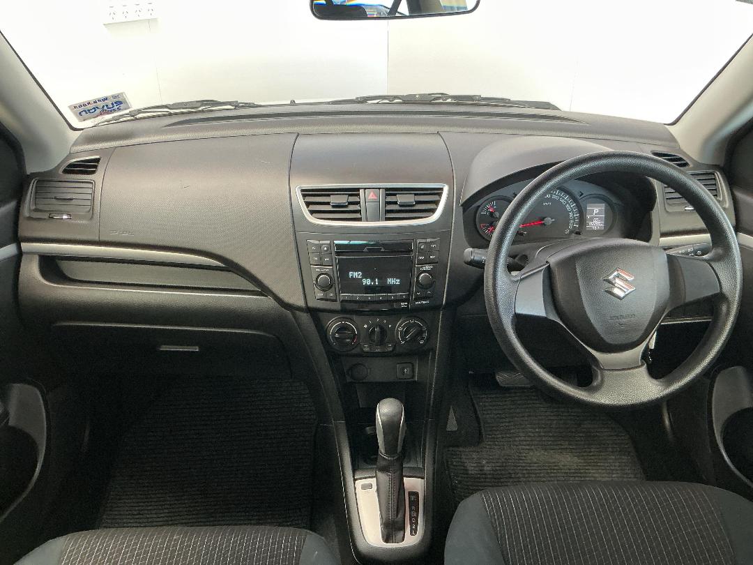 Photo '17' of Suzuki Swift