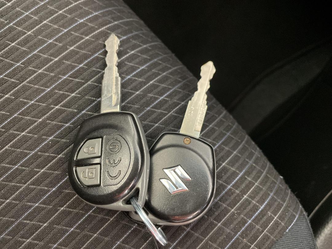 Photo '22' of Suzuki Swift