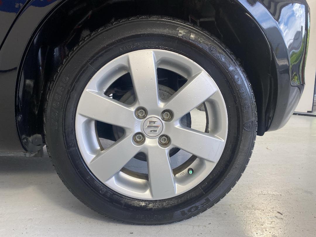 Photo '11' of Suzuki Swift Photo '11' of Suzuki Swift