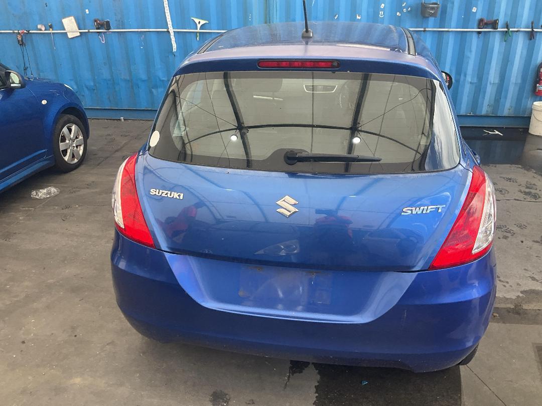 Photo '10' of Suzuki Swift Rsxab Photo '10' of Suzuki Swift Rsxab