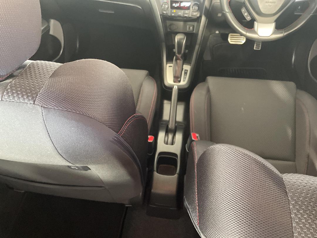 Photo '18' of Suzuki Swift Photo '18' of Suzuki Swift