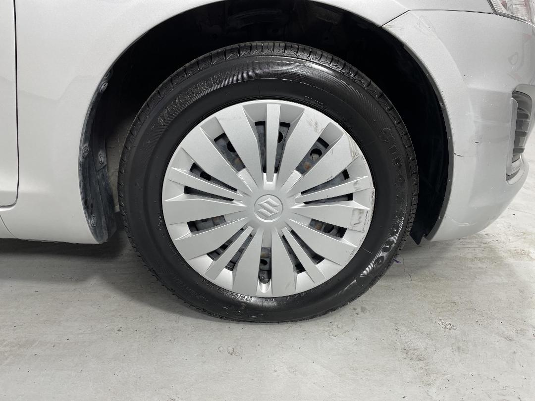 Photo '9' of Suzuki Swift Photo '9' of Suzuki Swift