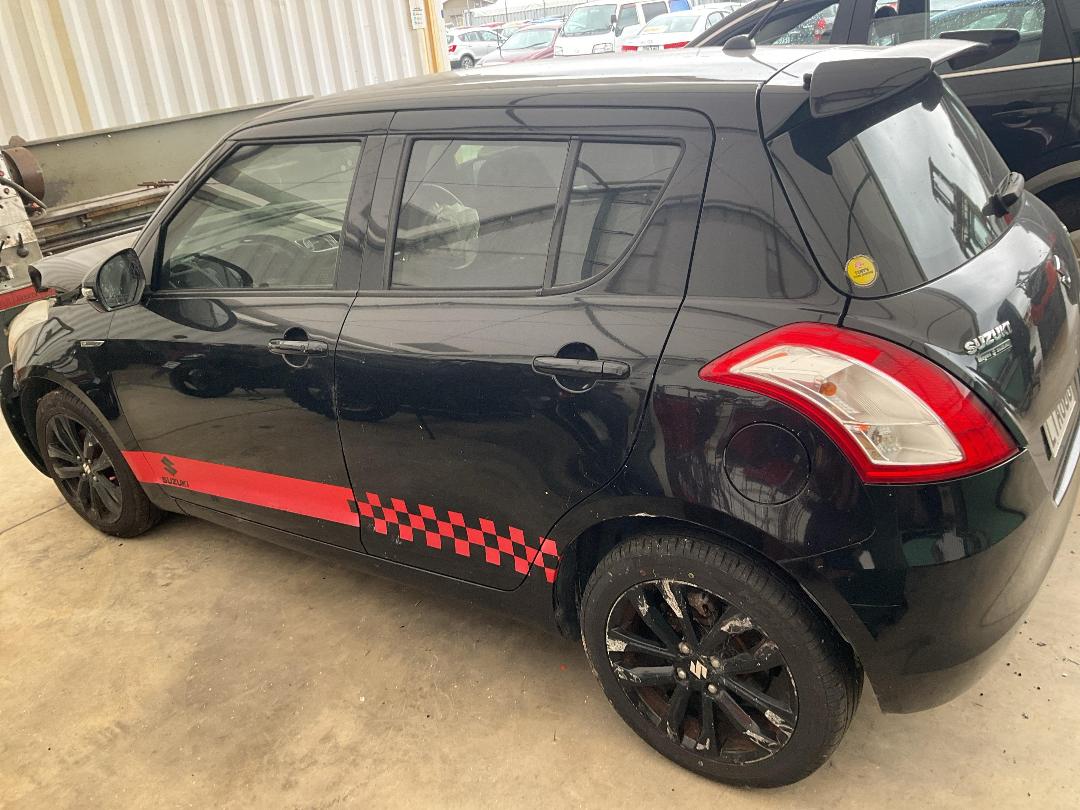 Photo '3' of Suzuki Swift SE