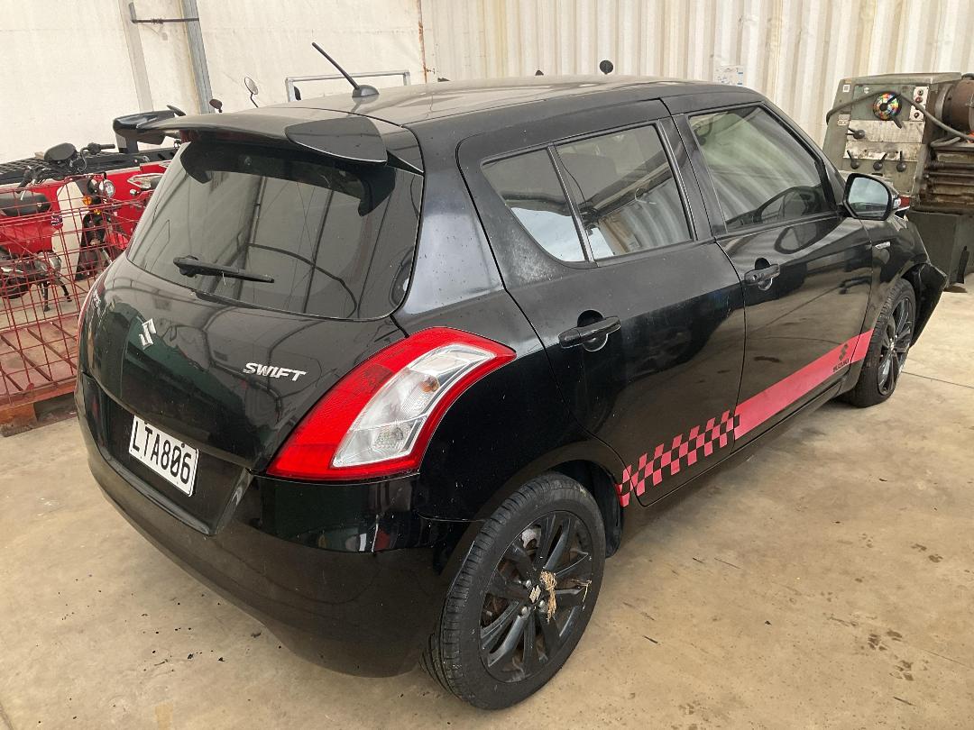 Photo '5' of Suzuki Swift SE