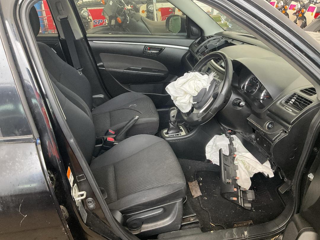 Photo '11' of Suzuki Swift SE