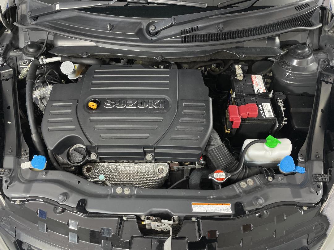 Photo '13' of Suzuki Swift