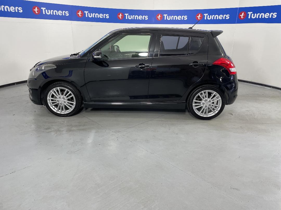 Photo '24' of Suzuki Swift