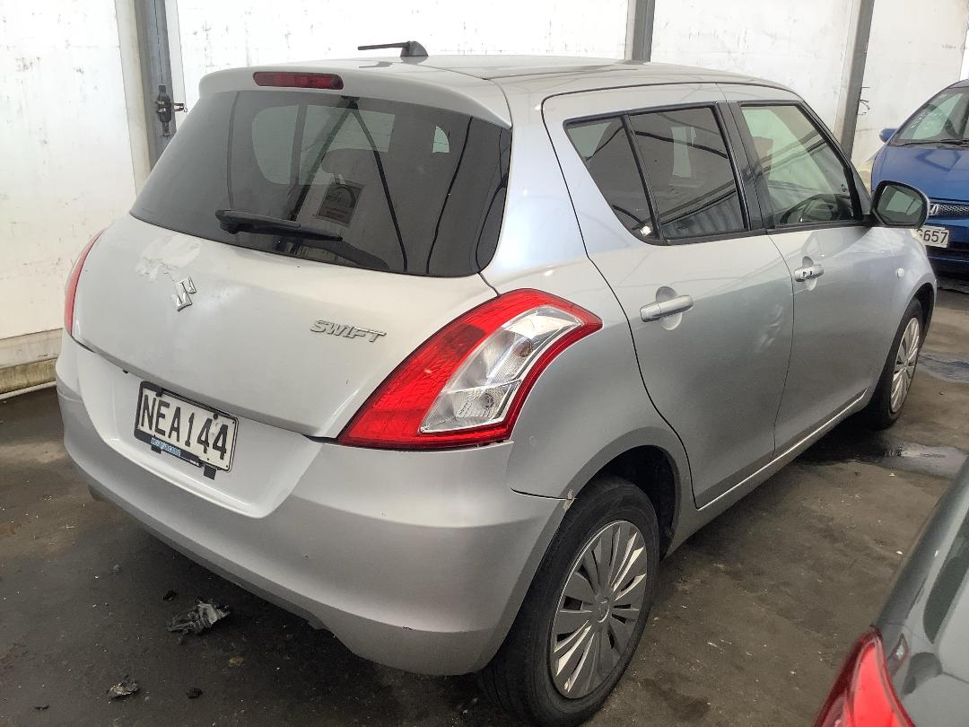 Photo '4' of Suzuki Swift Photo '4' of Suzuki Swift