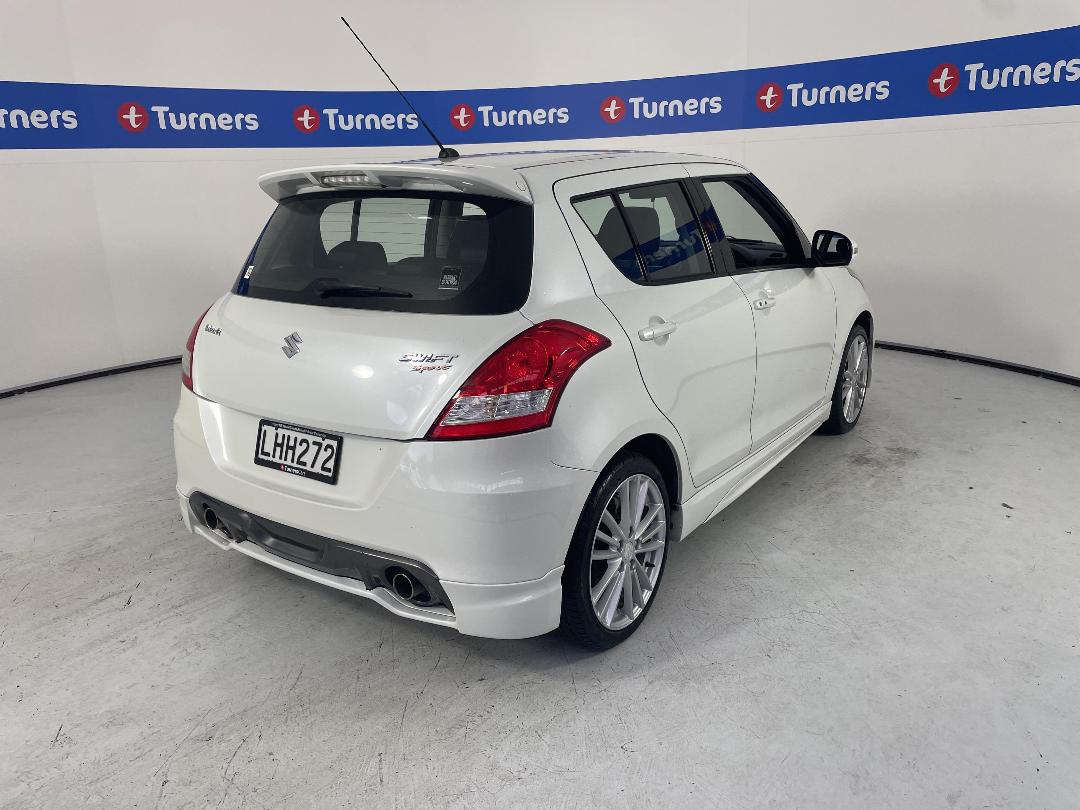 Photo '7' of Suzuki Swift