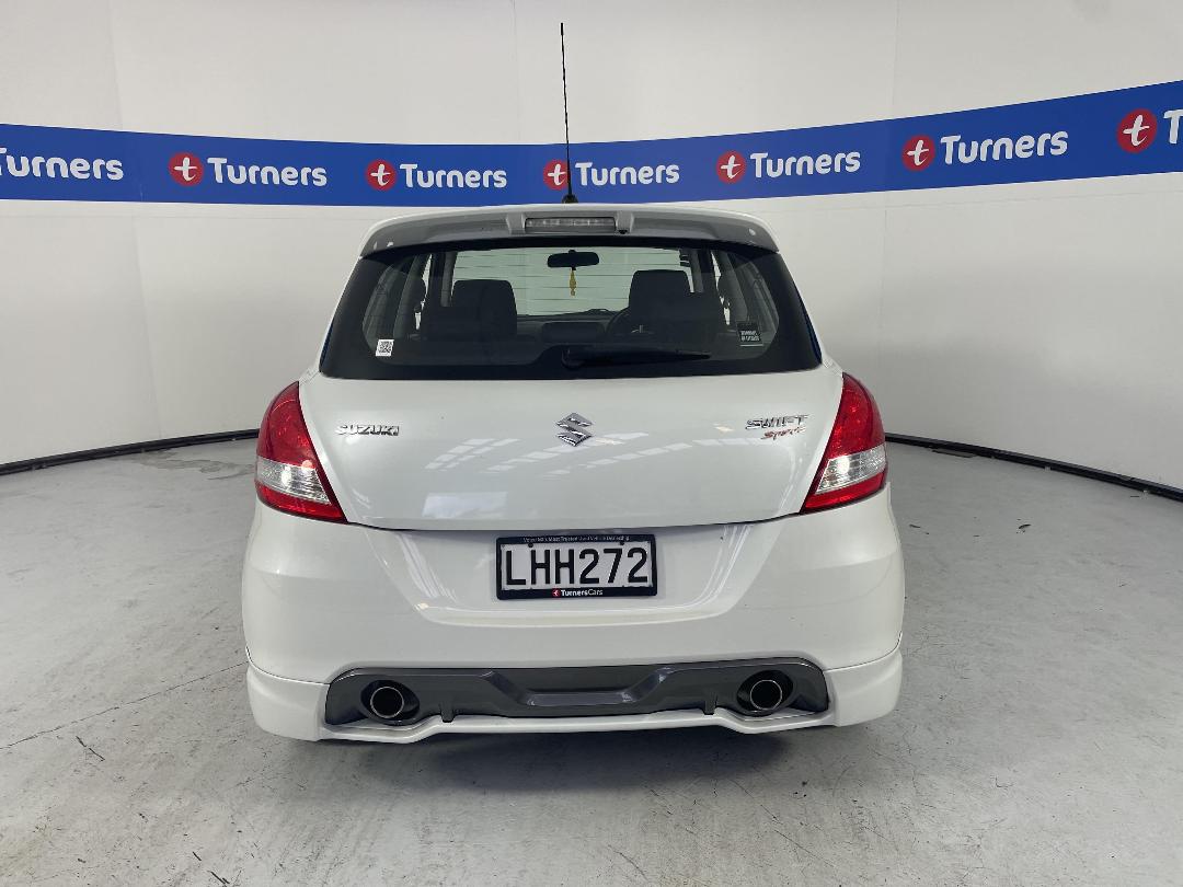 Photo '6' of Suzuki Swift