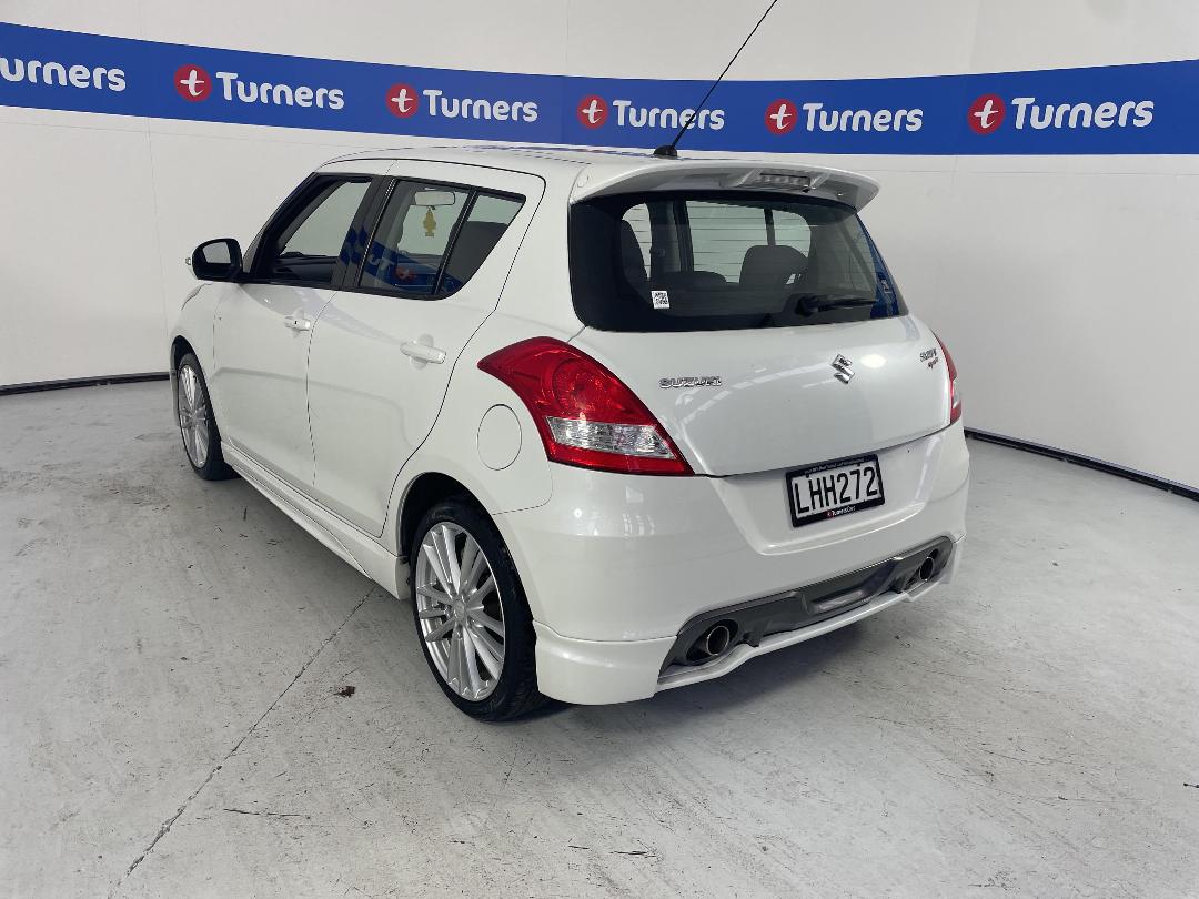 Photo '5' of Suzuki Swift