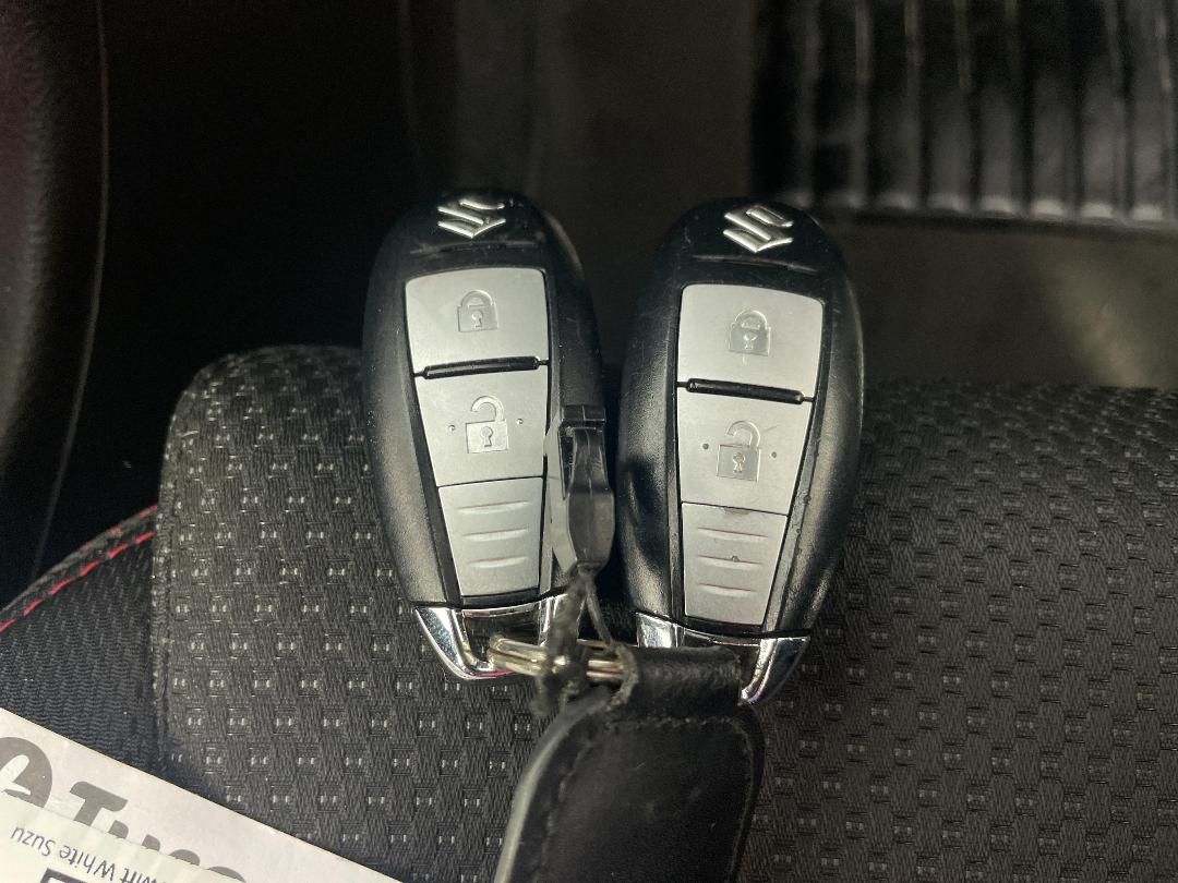 Photo '22' of Suzuki Swift