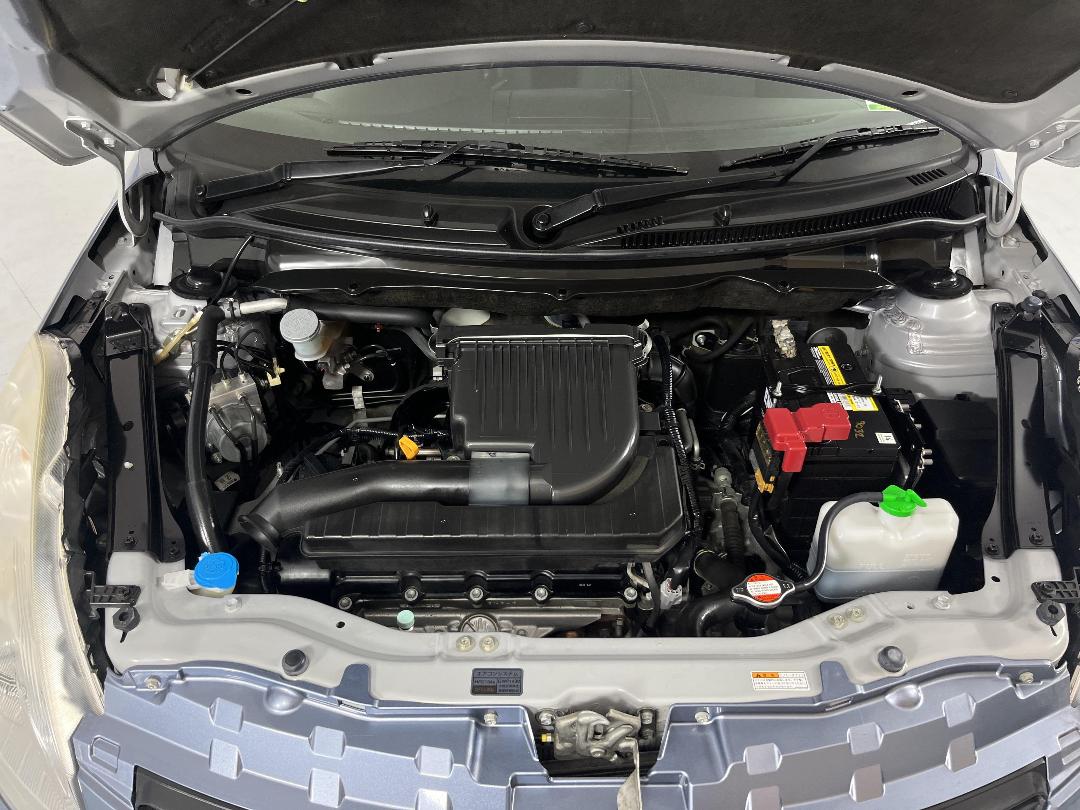 Photo '13' of Suzuki Swift