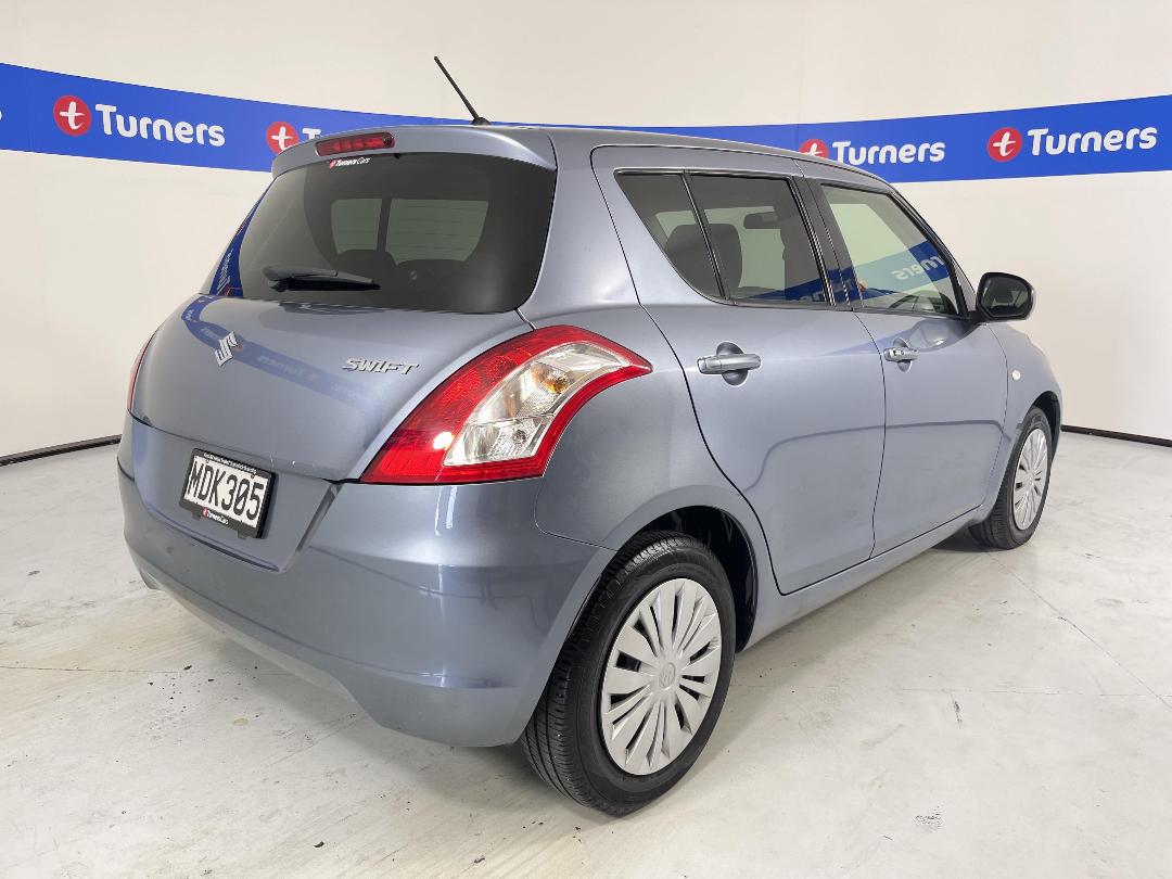 Photo '7' of Suzuki Swift