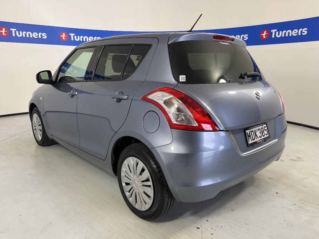 Photo '5' of Suzuki Swift