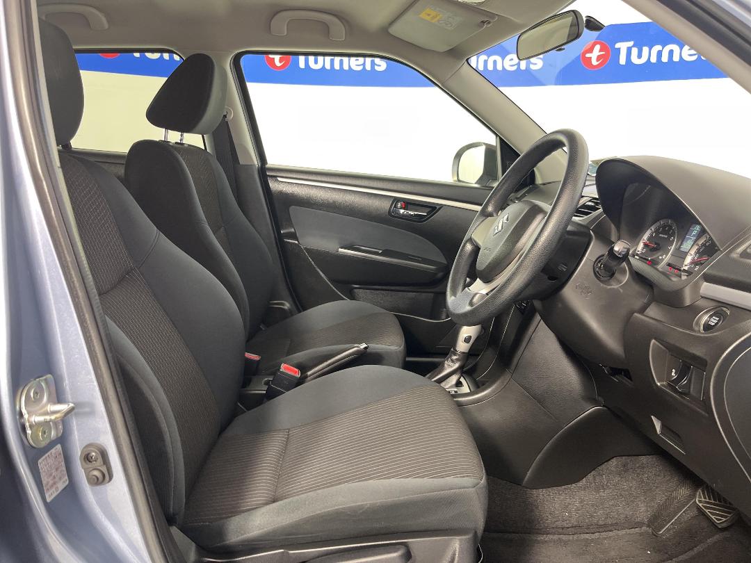 Photo '16' of Suzuki Swift