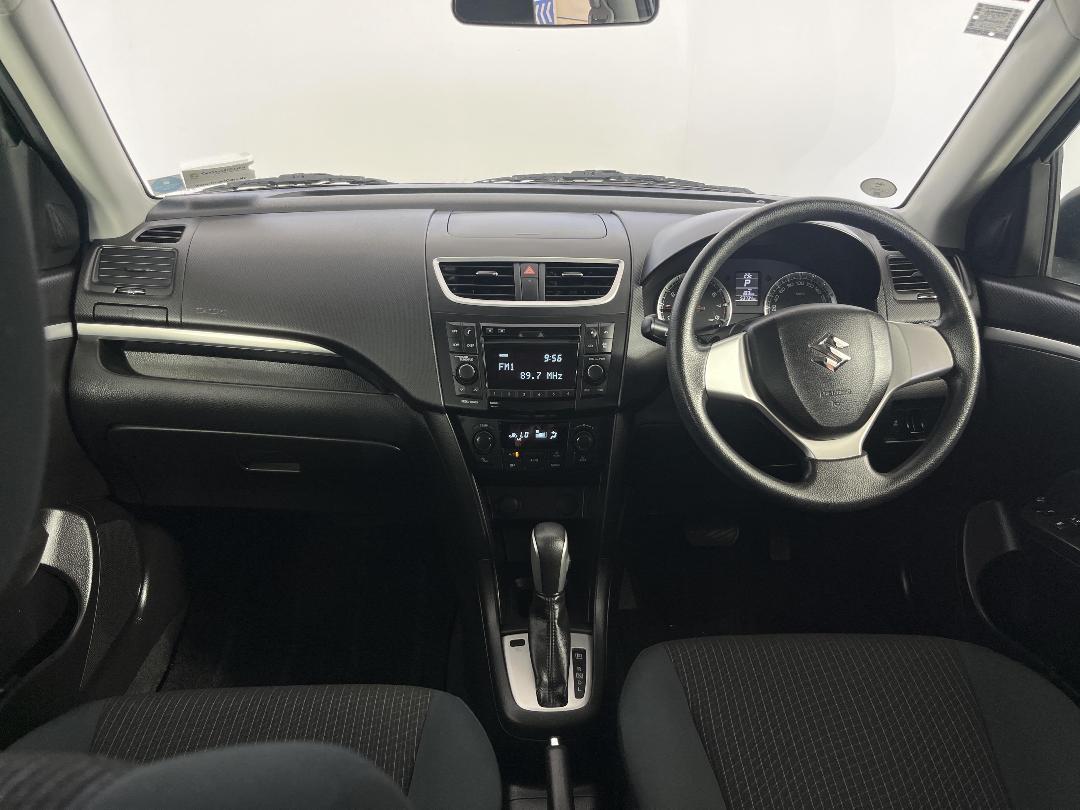 Photo '17' of Suzuki Swift