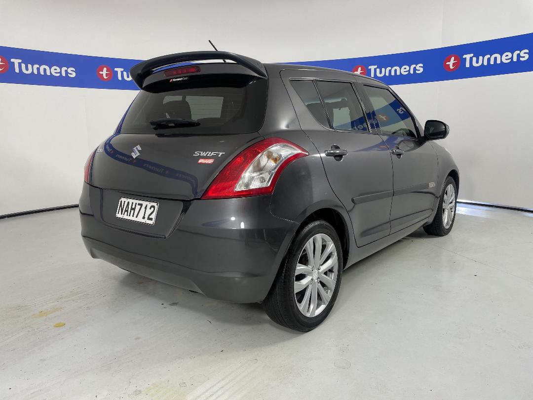 Photo '7' of Suzuki Swift