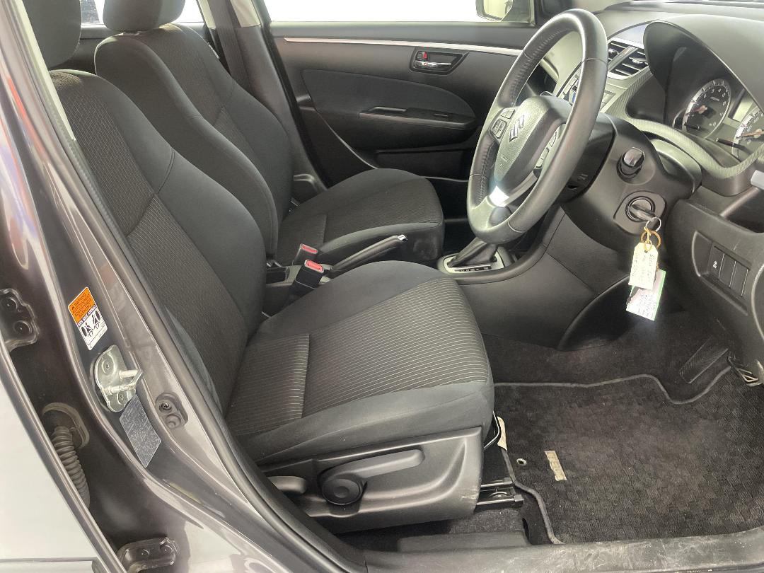 Photo '16' of Suzuki Swift