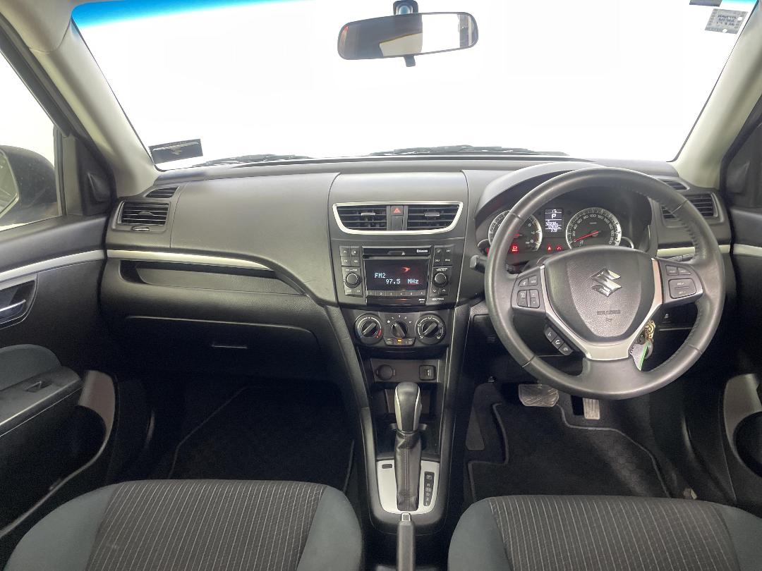 Photo '17' of Suzuki Swift