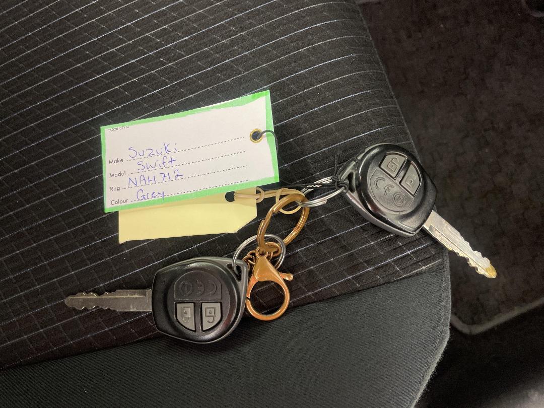 Photo '22' of Suzuki Swift