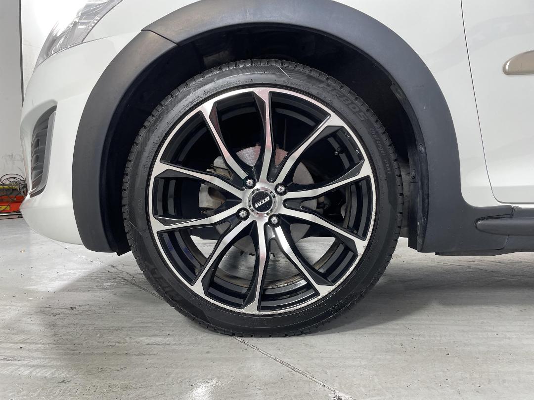 Photo '10' of Suzuki Swift