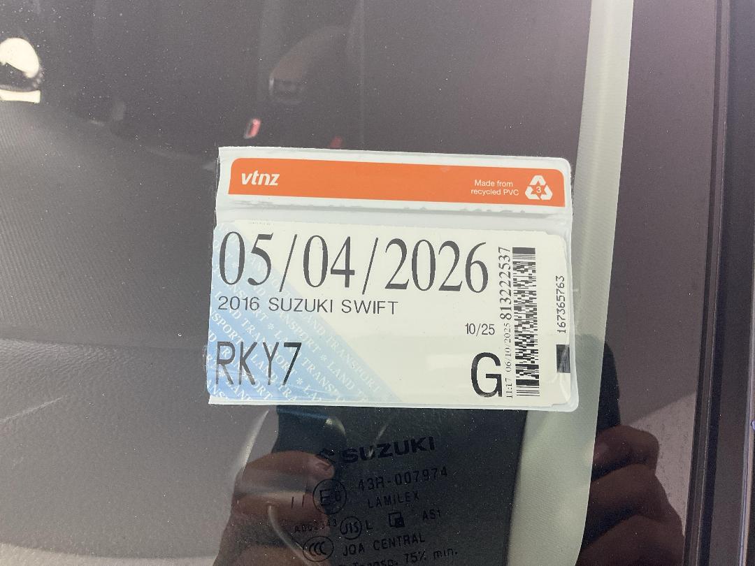 Photo '25' of Suzuki Swift Photo '25' of Suzuki Swift