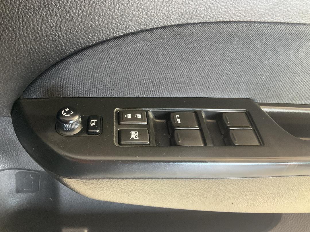 Photo '28' of Suzuki Swift Photo '28' of Suzuki Swift