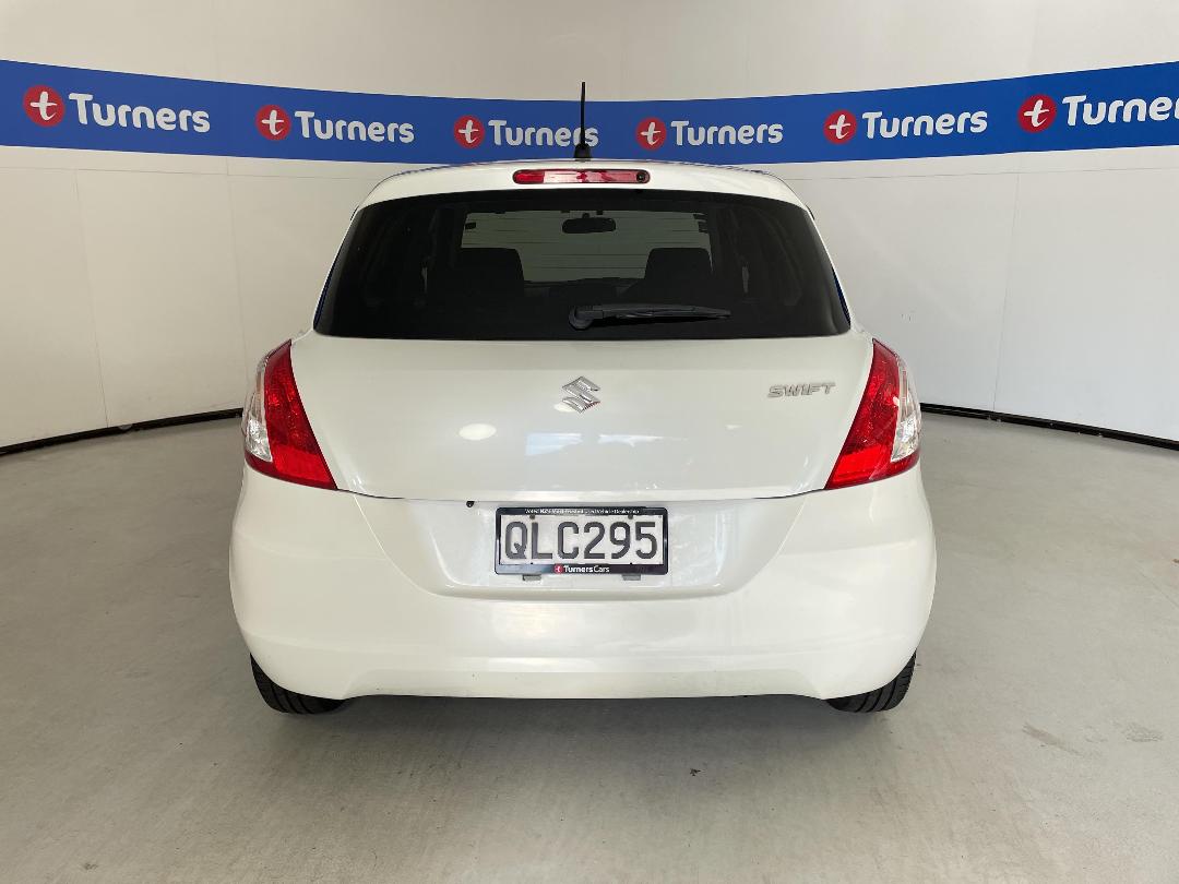 Photo '6' of Suzuki Swift